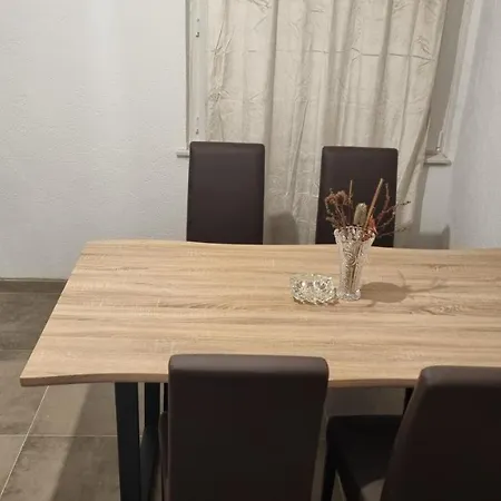 Apartament Holiday Home Jukić Pr