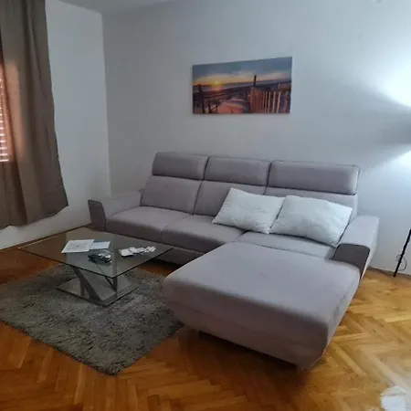 Apartment Batea 1 *
