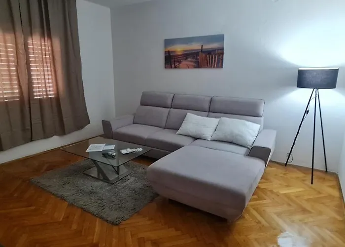 Apartment Batea 1 *
